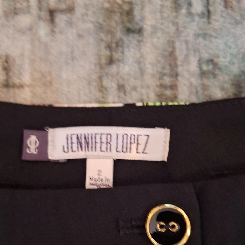 Jennifer Lopez High Waist Black/Green Shorts. Excellent Condition NWOT - Picture 7 of 9